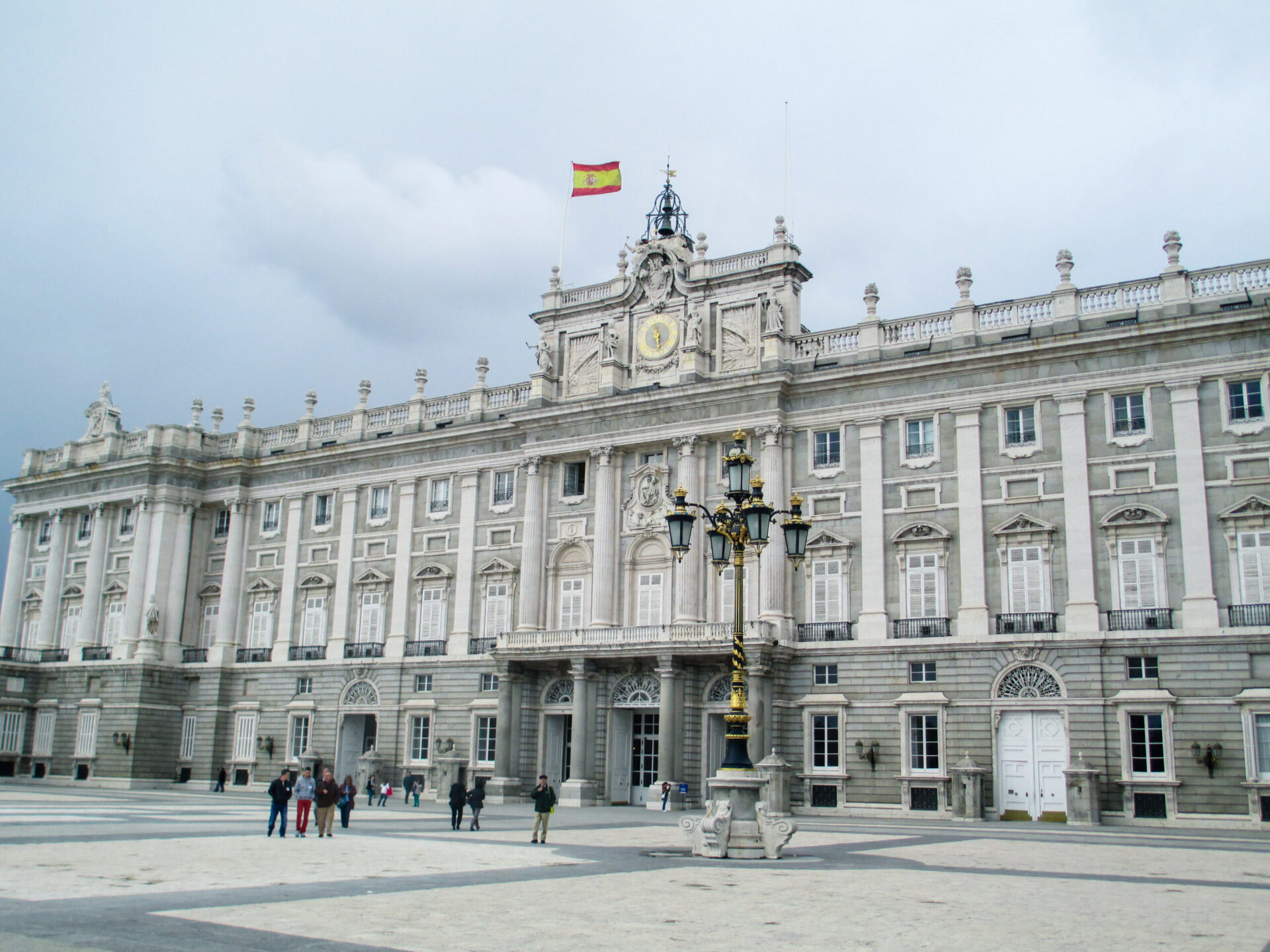 Royal Palace Madrid gezi